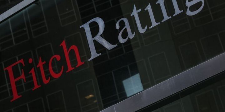 Fitch: Neft ixrac edən ölkələr aşağı qiymətlərin təzyiqini hələ də hiss edir
