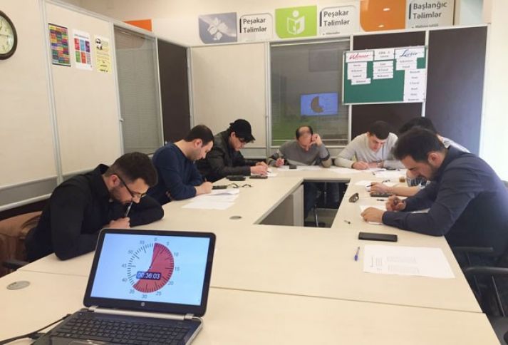 Maliyyə Bazarı üzrə Təlim və Maarifləndirmə Mərkəzi sınaq imtahanı təşkil etmişdir