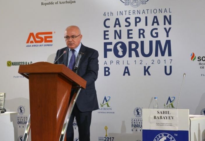 Aydın Əliyevdən "pomidor ticarəti" açıqlaması