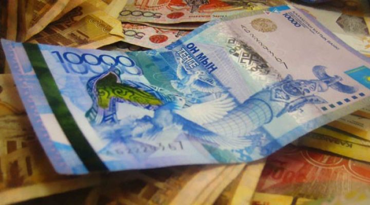 Tengə 6 % möhkəmlənib