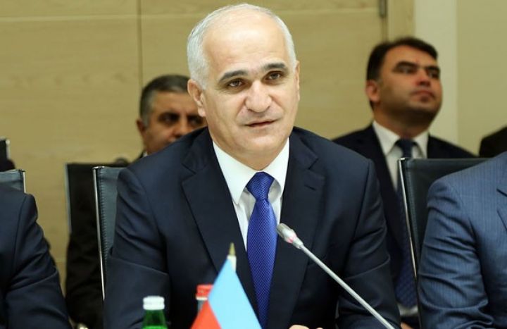 Nazirdən tranzit müsahibəsi