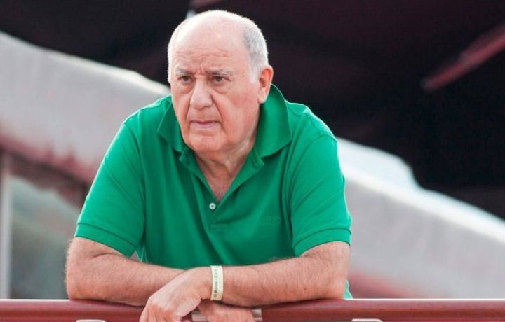 Evində tikdi, qapı-qapı gəzib mallarını satdı, dünyanın ən varlı adamı oldu