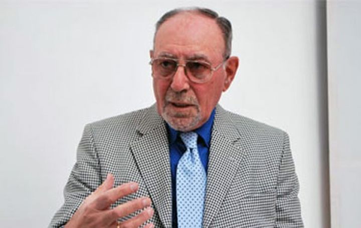 Azərbaycanın tanınmış iqtisadçısı vəfat edib
