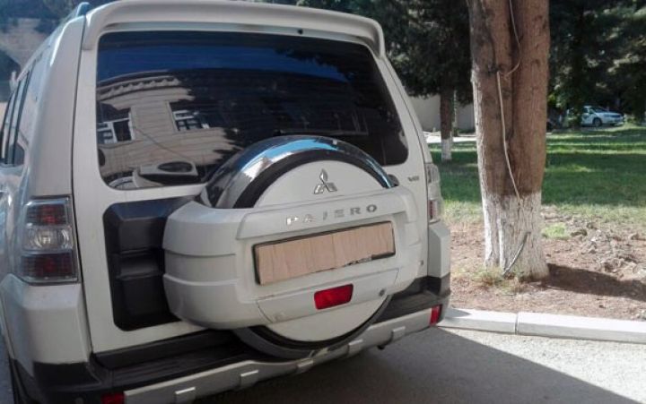 Dövlət "Maxima", "Pajero"  və "RİO" satacaq