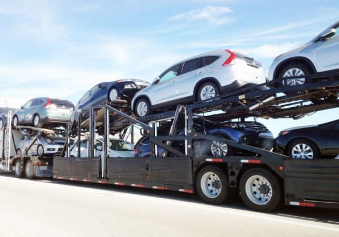 Bir ayda Azərbaycana 1200-ə yaxın avtomobil gətirildi