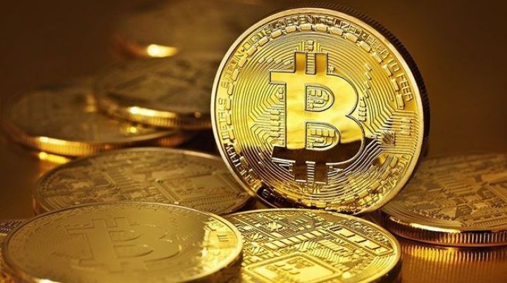 Bitcoin-ə "dələduzluq" deyən İcraçı direktora cavab