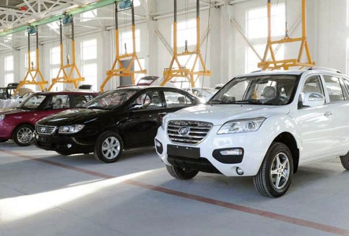 Naxçıvan Avtomobil Zavodunda istehsal dayanıb