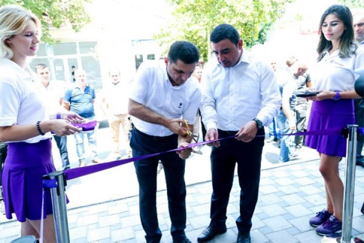 "Azercell" daha bir bölgədə eksklüziv mağaza açdı