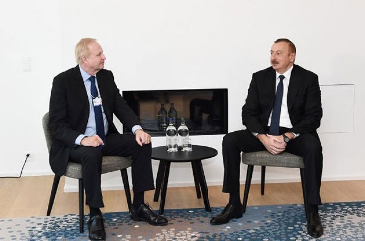 İlham Əliyev BP şirkətinin baş icraçı direktoru ilə görüşüb