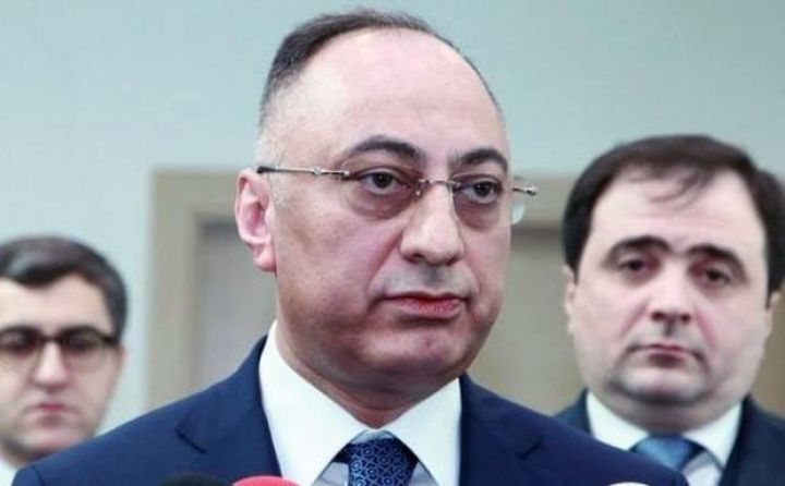 "Çörək yüksək riskə daxil olan qida deyil, istənilən şəxslə debata çıxa bilərəm"