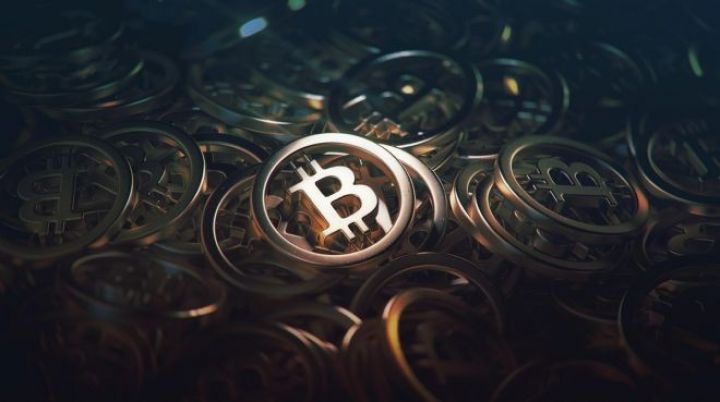 Bitcoin-in qiyməti "Twitter"ın açıqlaması ilə düşdü