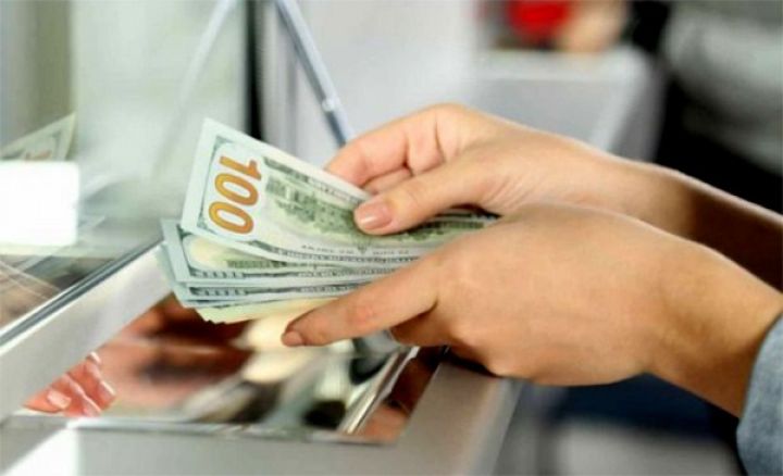 Banklarda Dollar və Avronun alış-satış qiymətləri - SİYAHI