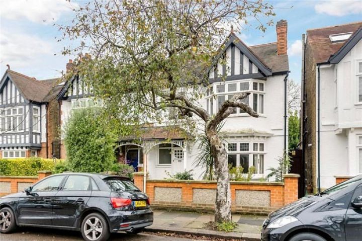 Madriddə köhnə avtomobillərin hərəkətinə icazə verilməyəcək - YENİ QAYDA