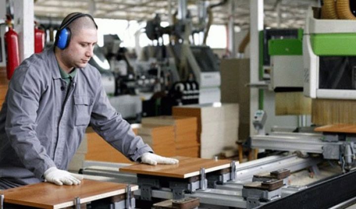 Mebel və ticarət avadanlığı istehsal edən şirkətlərin nəzərinə!