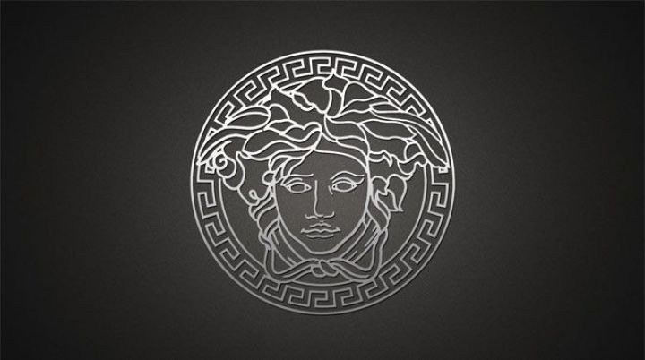 İtaliyanın tanınmış "Versace" şirkəti satılır