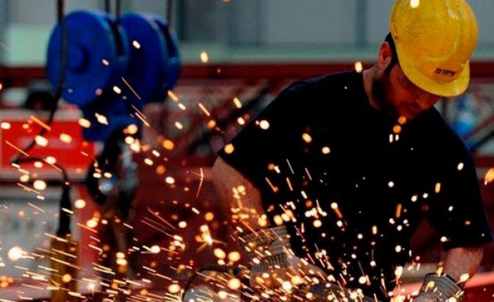 Sənayenin qeyri neft-qaz sektorunda böyük artım