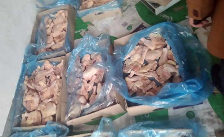 Dönərxanalara  toyuq əti paylayan müəssisənin fəaliyyəti məhdudlaşdırıldı