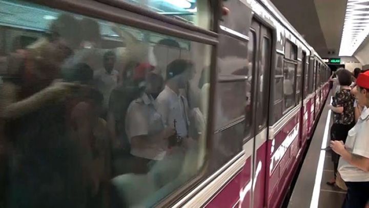 Elektrik enerjisi kəsildikdə sərnişinlər metroda qalmamalıdır - "100% BAŞA ÇATIB"