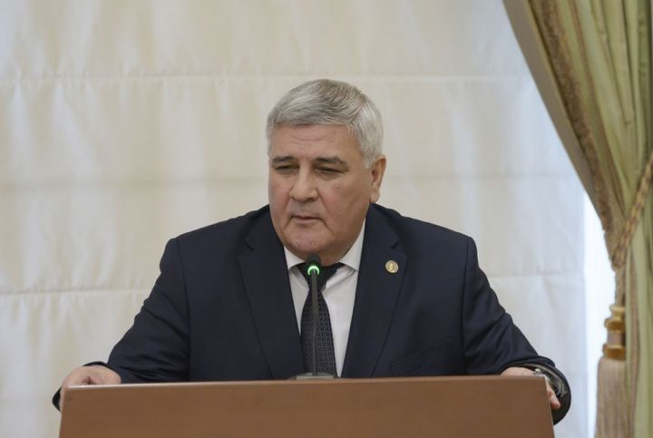 Prezidentdən söz istədi, çıxışında problemi dedi