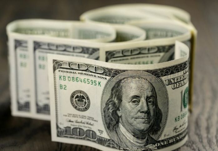 Valyuta hərracı başa çatdı - MƏZƏNNƏ