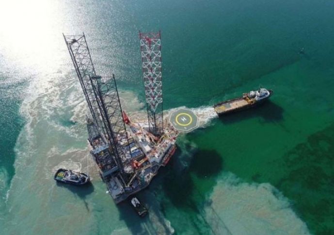 Bakıya nəhəng  qazma qurğusu gətirilib