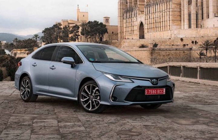 Avtomobil satışlarında dünya lideri