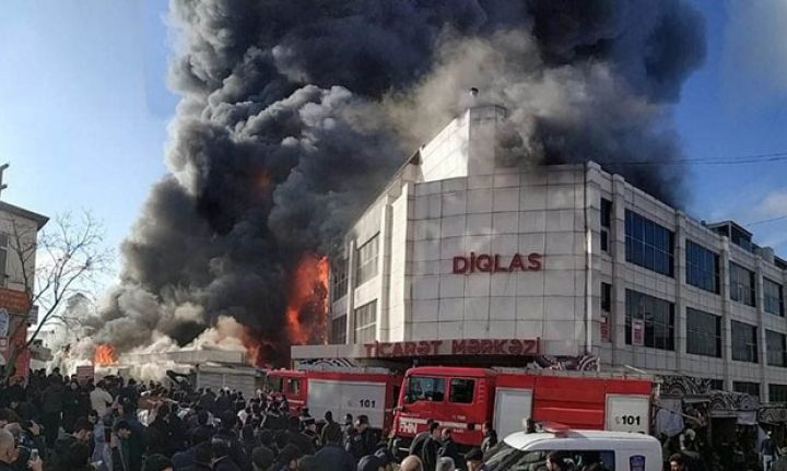 Fövqəladə Hallardan Bakıdakı güclü yanğın barədə açıqlama 