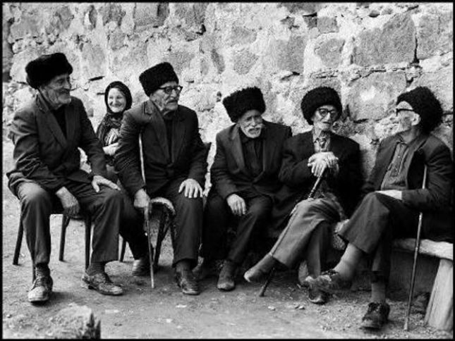 Azərbaycanda yaşı 100 və daha çox olanların sayı artıb 