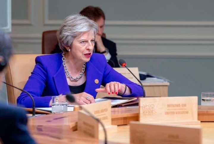 KİV: Tereza Mey mayın 24-də istefa verəcək