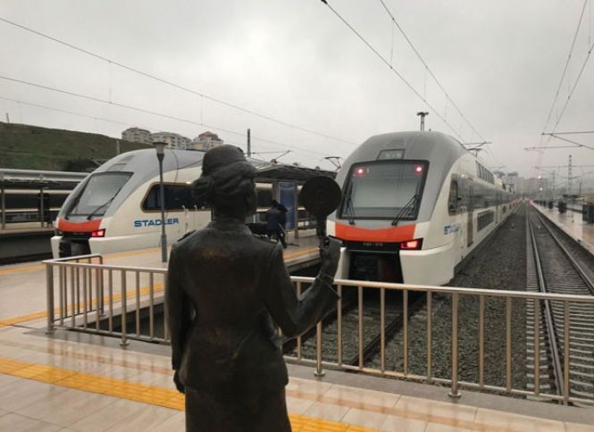 Bakı-Tbilisi-Qars dəmir yolu ilə sərnişin daşınması nə vaxt başlayacaq?