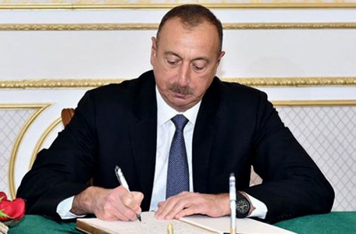 Dövlət Komitəsinin sədri vəzifəsindən azad edildi