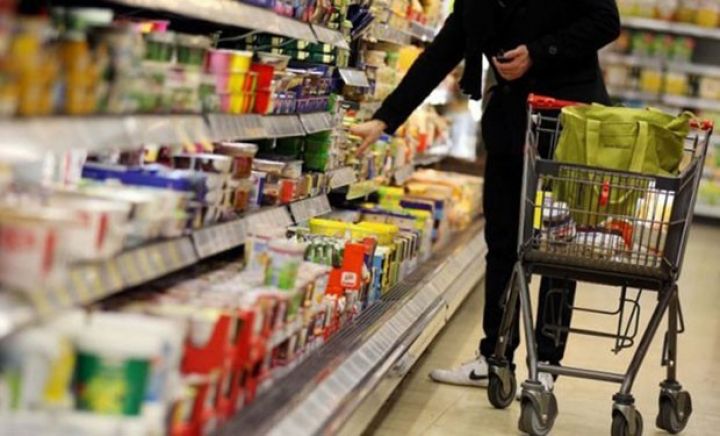 15,7 milyard manatı "yedik-içdik"