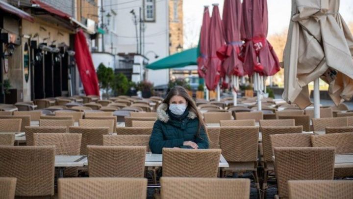 "Hazırda restoran və mağazaların açılması məsələsi müzakirə olunur"