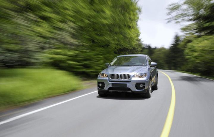 Xarici dövlətlərdə qeydiyyatda olan avtomobillərdən yol vergisinin tutulması qaydası dəyişib