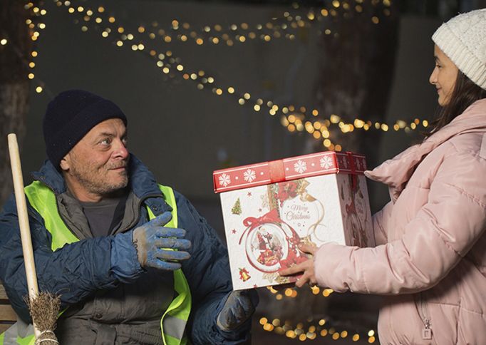 Coca-Cola Yeni İl bayramı ərəfəsində maraqlı sosial kampaniyalar keçirir - VİDEO, FOTO