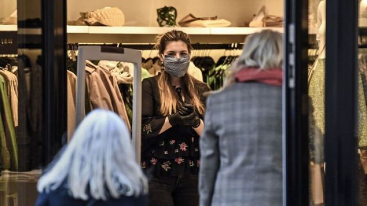 Ticarət obyektləri, bərbərxanalar, gözəllik salonlarının fəaliyyəti bərpa olunur