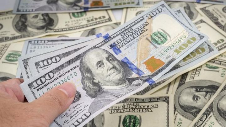 Dolların sabaha olan rəsmi məzənnəsi açıqlandı