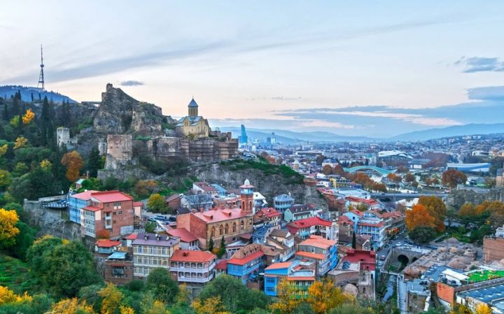 Azərbaycandan Gürcüstana səfərlər 76% azalıb