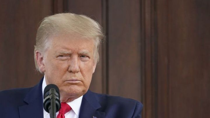 Tramp yük avtomobilləri üçün 25 %-lik gömrük rüsumu elan edib