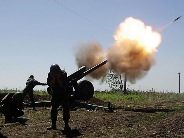 Düşmən yaşayış məntəqələrimizi yenidən atəşə tutur