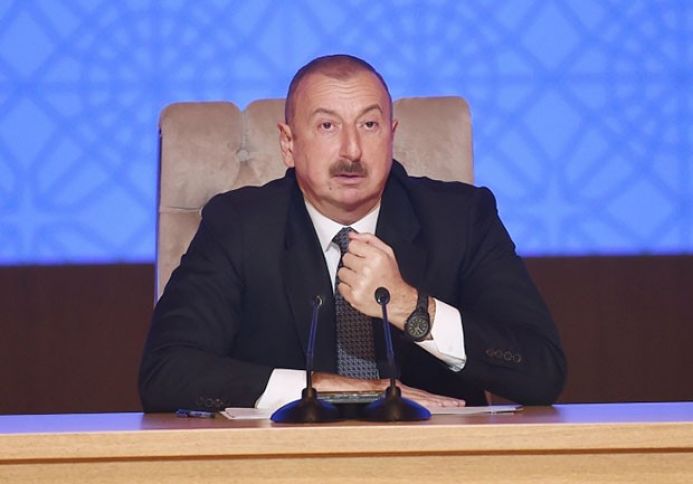 “Haradasa iş başlayır, dərhal cumurlar ora, nəsə qoparmaq istəyirlər” 