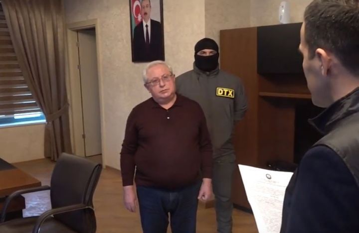 İcra başçısı belə yaxalanıb - DTX VİDEO YAYDI