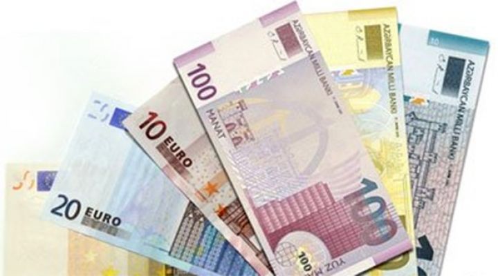 Banklarda Dollar, Avro, Rubl və lirənin alış-satış qiymətləri