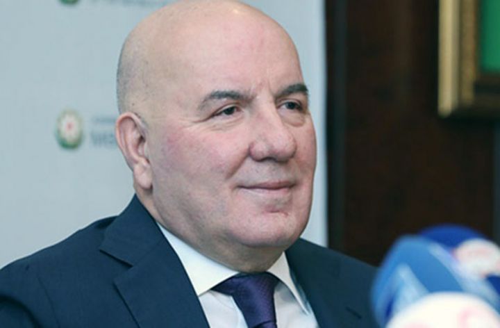 Elman Rüstəmov son günlər belə bir qənaətə gəlib