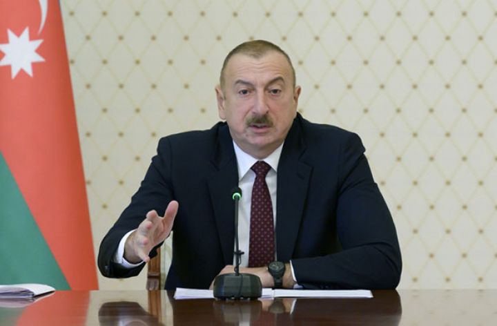 “Əgər belə davam edərsə, deyəcəyəm ki, cərimələrin həcmini artırsınlar”