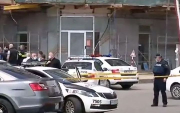 Gürcüstanda banka basqın edən silahlı şəxs həbs edilib - YENİLƏNİB