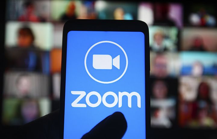 Zoom-un rüblük gəlirləri ilk dəfə 1 milyard dollardan çoxdur