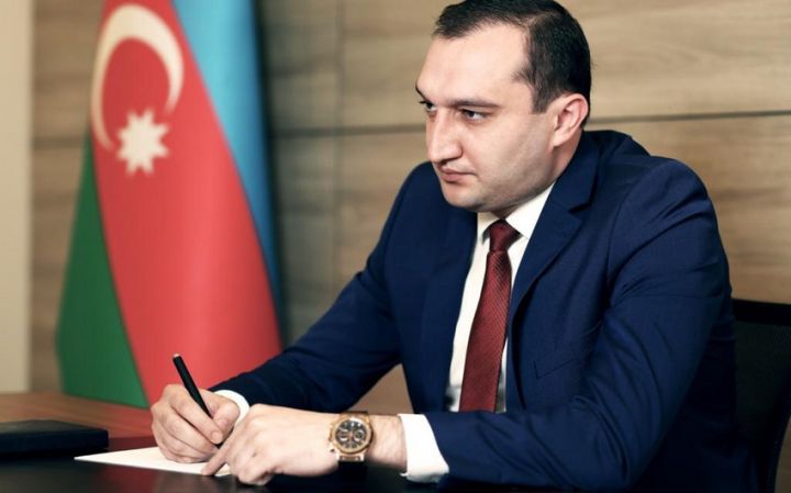 Nazir London Universitetinin müəllimini özünə müşavir təyin etdi