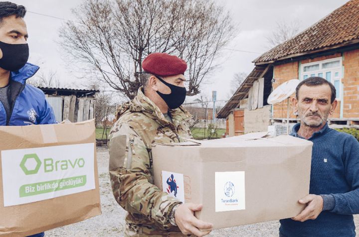 TuranBank şəhid ailələri və qazilərimizə Novruz sovqatları paylayıb