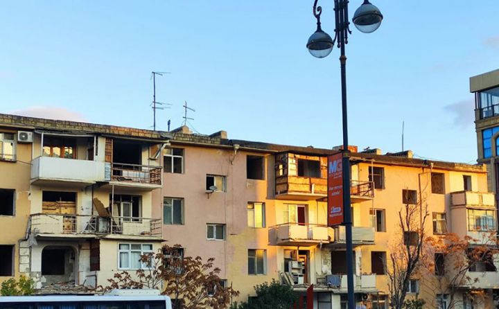 Bakının bu hissəsində "xruşovka"lar sökülür - AÇIQLAMA